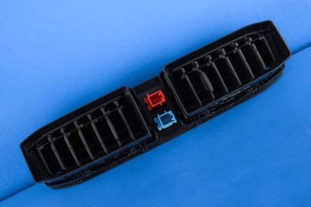 Dashbord friskluftdyse midtkonsoll til VW Caddy 2015-2020 (Type III, Fase 3)