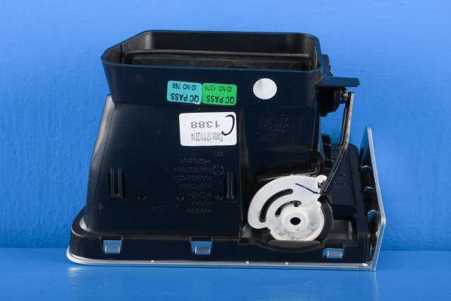 Dashbord friskluftdyse venstre til Peugeot 508 2014-2018 (Type I, Fase 2) (PEUGEOT|96 864573 77|)