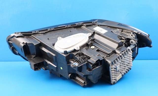 Frontlykt høyre full-LED til BMW X1 2015-2022 (F48) (F48) (BMW|63.11-5 A01 178|)