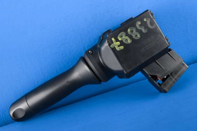 Bryter visker til Toyota Yaris 2012-2014 (Type III, Fase 1) (TOYOTA|17F904-0D180|)