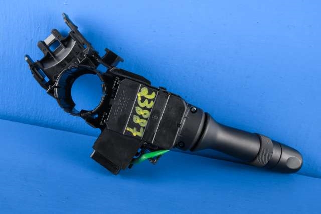 Bryter blink til Toyota Yaris 2012-2014 (Type III, Fase 1)  (TOYOTA|17F937-0D270|)