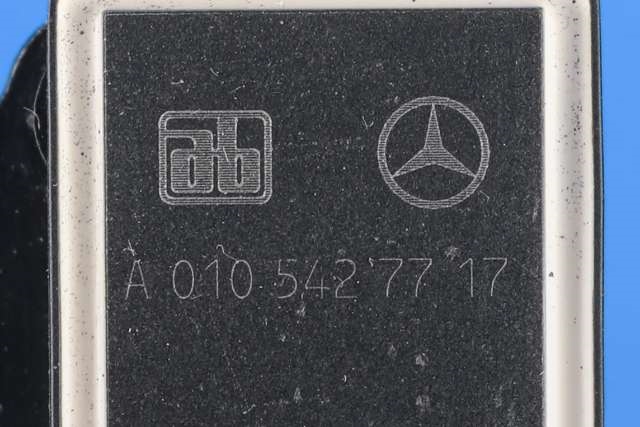 Sensor nivå, høyre foran til Mercedes GL 2006-2012 (X164) (X164) (MERCEDES|A 010 542 77 17|)