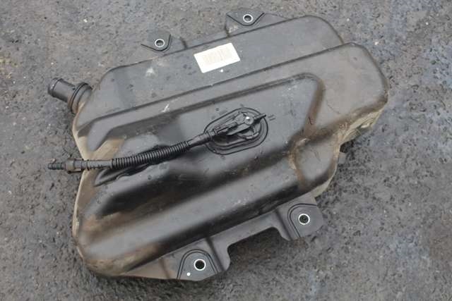 AdBlue tank til Mercedes Vito 2014-->> (W447) (W447) (MERCEDES|A 447 470 01 15|)