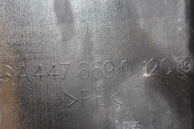 Spylertank foran til Mercedes Vito 2014-->> (W447) (W447) (MERCEDES|A 447 86 90|)