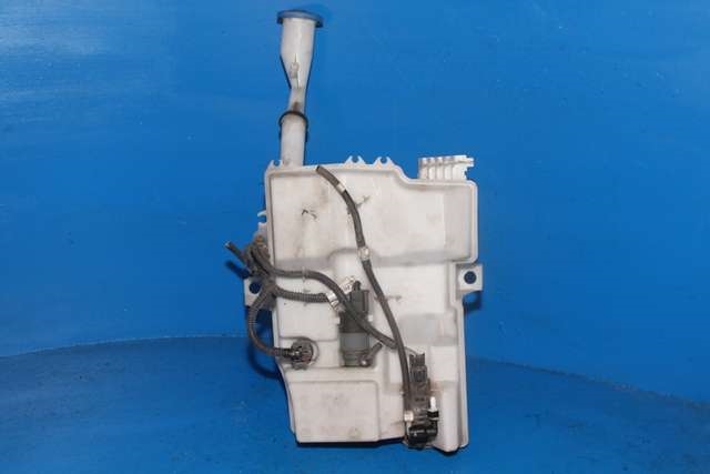 Spylertank foran til Ford Focus, 2011-2014 (Type III, Fase 1)  (FORD|BV61-13K175-EA)