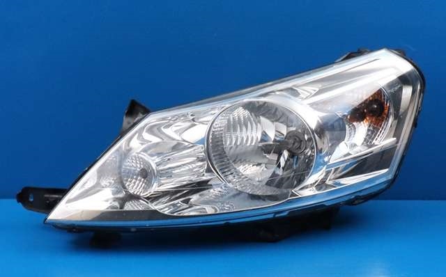 Frontlykt venstre halogen til Peugeot Expert, 2007-2016 (Type II)  (PEUGEOT|14 013681 80)