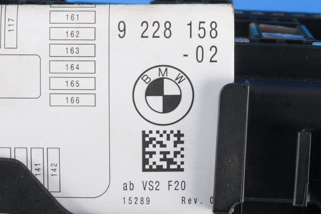 Sikringsboks bagasjerom til BMW 1-Serie 2011-2015 (Fase 1) (F20/F21) (F20/F21) (BMW|61.14-9 261 111|)