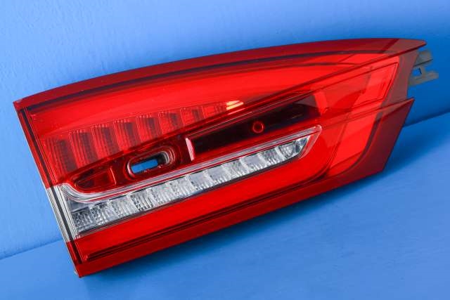Baklykt venstre indre til Ford Mondeo, 2019-->> (Type V, Fase 2)  (FORD|JS7B-13A603-CE)