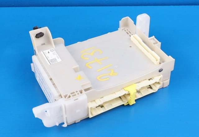 Sikringsboks til Toyota Yaris 2014-2020 (Type III, Fase 2) (TOYOTA|82730-52K40|)