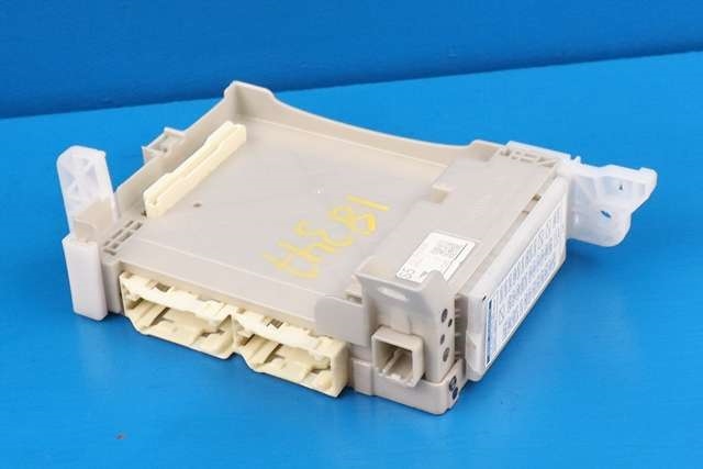Sikringsboks til Toyota Yaris, 2014-2020 (Type III, Fase 2)  (TOYOTA|82730-52K40)