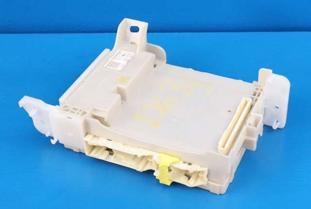 Sikringsboks til Toyota Yaris 2014-2020 (Type III, Fase 2)  (TOYOTA|82730-52K40|)