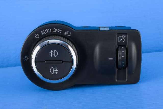 Bryter lys til Opel Astra J, 2010-2015  