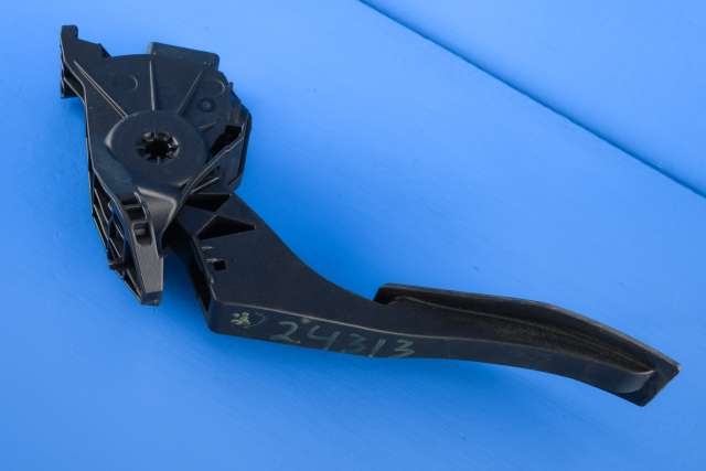 Pedal gass til Opel Astra J 2010-2015 (HELLA|6PV 009 765-07|13 252 702|)