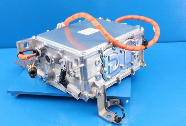 Batterilader (OBC - On Board Charger) til Mitsubishi Outlander 2015-->> (Type III, Fase 2)  (MITSUBISHI|W005T70272|)