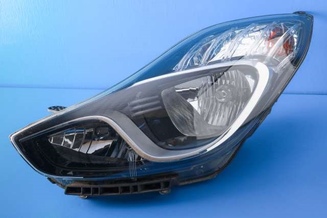 Frontlykt venstre halogen til Hyundai Ix20 2010-2017