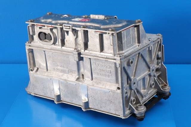 Inverter hybrid til VW Passat 2015-2019 (Fase 1) (B8) (B8) (VAG|3G0 907 070 C|)