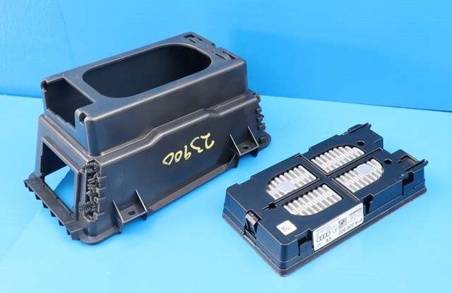 Dashbord trådløs mobillader til Audi A3 2016-2020 (Type III, Fase 2) (VAG|81A 035 502|)