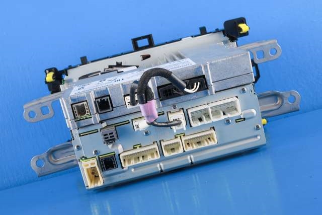 Bilstereo navigasjon til Toyota Yaris 2014-2020 (Type III, Fase 2)  (TOYOTA|86140-0D331|)