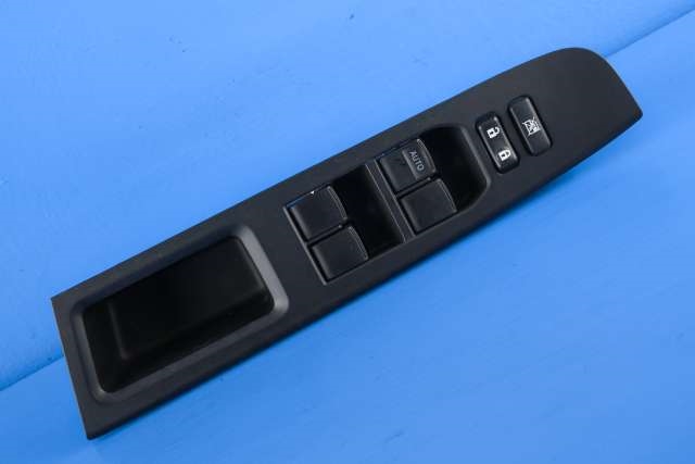 Bryter ruteheis førerdørspanel til Toyota Yaris, 2014-2020 (Type III, Fase 2)  