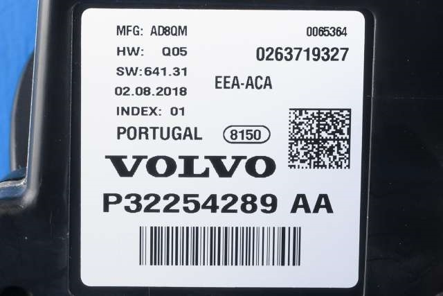 Instrumentpanel til Volvo XC60 2017-->> (Type II) (VOLVO|P32254289|)