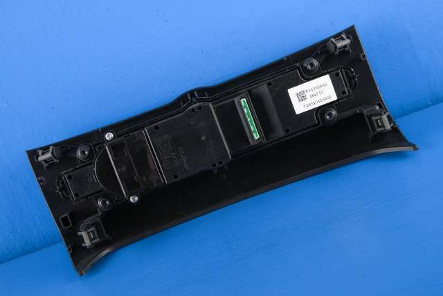 Bilstereo betjeningspanel til Volvo XC60 2017-->> (Type II) (VOLVO|P31398845|)