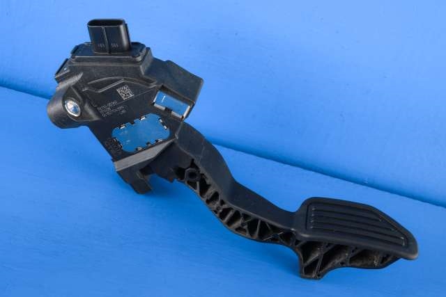 Pedal gass til Toyota Yaris, 2012-2014 (Type III, Fase 1) (TOYOTA|78110-0D160)