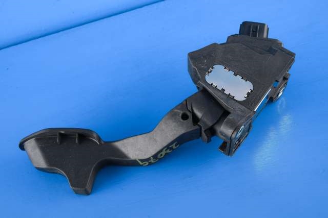 Pedal gass til Toyota Yaris 2012-2014 (Type III, Fase 1) (TOYOTA|78110-0D160|)