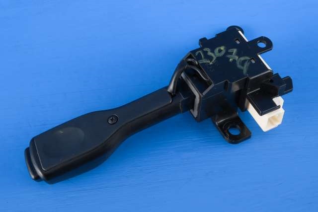 Bryter cruise control til Toyota Yaris 2012-2014 (Type III, Fase 1)
