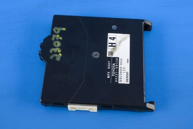 Styreenhet diverse til Toyota Yaris, 2012-2014 (Type III, Fase 1) (TOYOTA|89221-0D120)