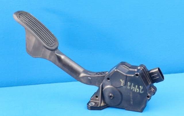 Pedal gass til Toyota Hilux 2016-2020 (DENSO|198800-2210|78110-0K030|)