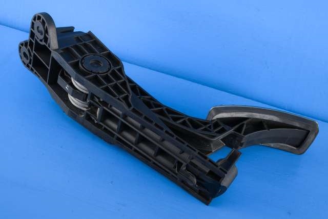 Pedal gass til Mercedes ML 2005-2011 (W164) (W164) (MERCEDES|A 164 300 01 04|)