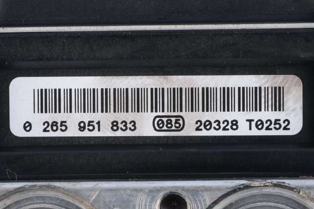 ABS sentral til Toyota Avensis 2009-2015 (Type III, Fase 1)  (BOSCH|0 265 251 999|44540-05120|)