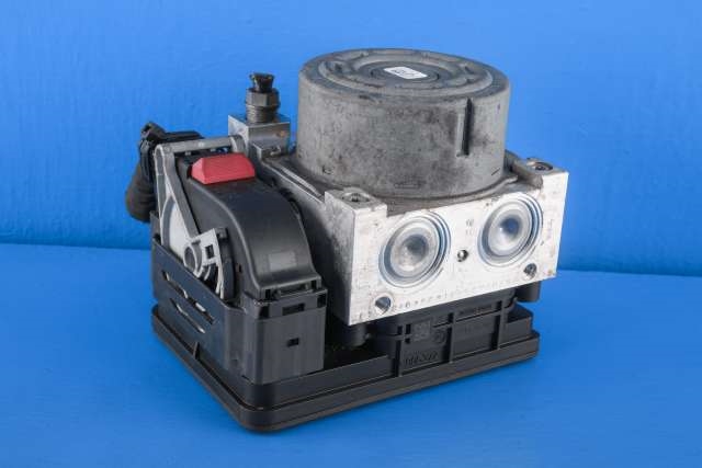 ABS sentral til VW e-Golf 2014-2017 (Fase 1)  (VAG|5Q0 614 517 AL|5Q0 907 379 AK|)