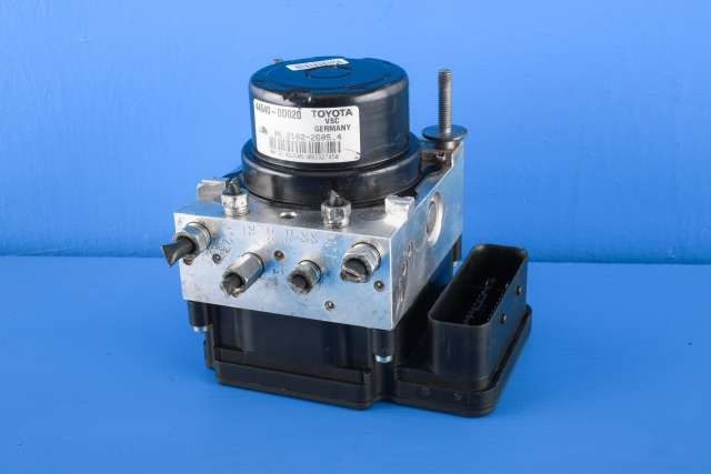 ABS sentral til Toyota Yaris, 2012-2014 (Type III, Fase 1) (TOYOTA|44540-0D020)