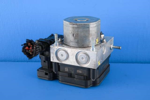 ABS sentral til Mercedes A-Klasse 2012-2018 (W176) (W176) (MERCEDES|A 000 431 15 00|)