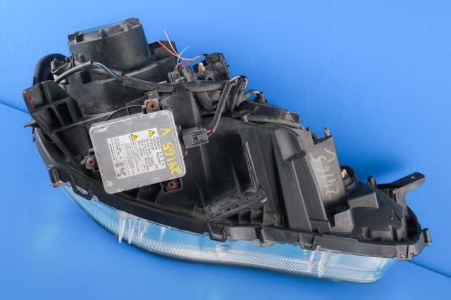 Frontlykt venstre xenon til Mitsubishi Outlander 2010-2012 (Type II, Fase 2)