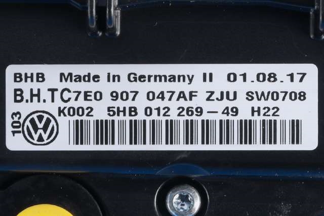 Varmeapparat betjening til VW Transporter / Caravelle 2015-2019 (T6) (T6) (HELLA|5HB 012 269-49|7E0 907 047 AF|)