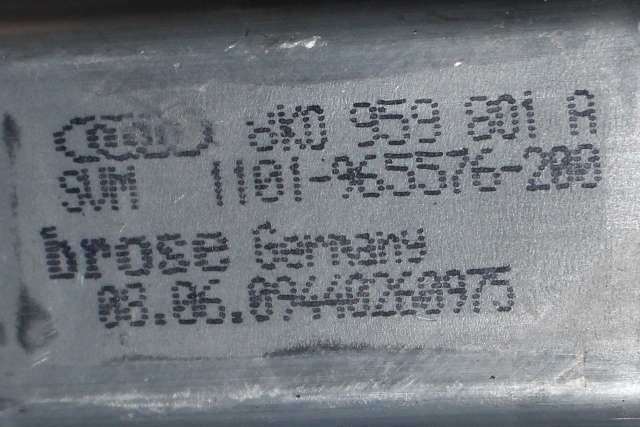 Ruteheis venstre foran til Audi A4 2007-2014 (Type IV) (B8) (B8) (VAG|8K0 959 801 A|)