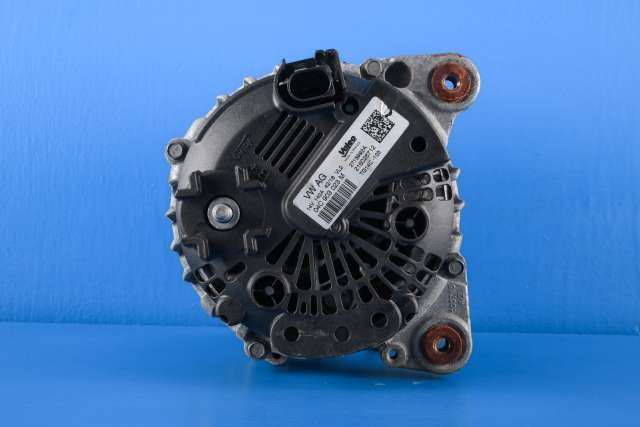 Dynamo til VW Golf Sportsvan 2014-2018 (VALEO|2715992A|04C 903 023 M. 14 VOLT - 140 AMP|)