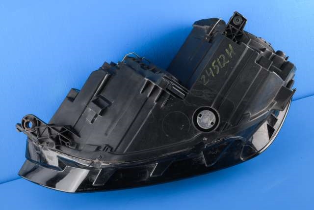Frontlykt høyre halogen til VW Golf Sportsvan 2014-2018 (VAG|517 941 006 C|)
