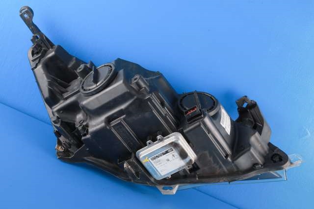 Frontlykt venstre xenon til Opel Astra J 2010-2015  (HELLA|1ZT 010 012-01|13 253 650|)