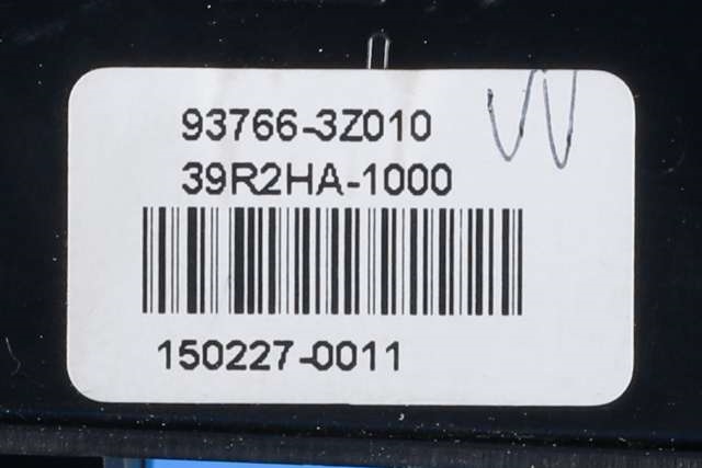 Bryter elektrisk håndbrekk/parkbrems til Hyundai i40 2012-2017 (HYUNDAI|93766-3Z010|)