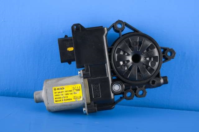 Ruteheis, kun motor, høyre foran til Hyundai i40 2012-2017 (HYUNDAI|82460-3Z010|)