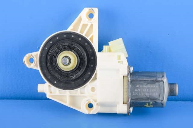 Ruteheis, kun motor, høyre foran til Mercedes E-Klasse 2009-2013 (Fase 1) (W212) (W212) (BOSCH|0 130 822 502|A 204 820 02 42|)