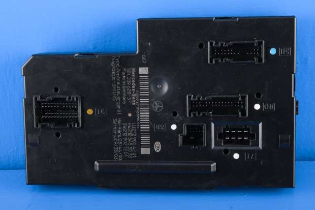 Styreenhet (SAM - Signal Acquisition Module) til Mercedes E-Klasse 2009-2013 (Fase 1) (W212) (W212) (HELLA|5DK 009 620-37|212 900 42 01|)
