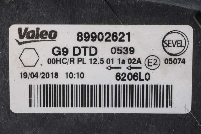 Frontlykt høyre halogen til Peugeot Expert 2007-2016 (Type II) (VALEO|89902621|)