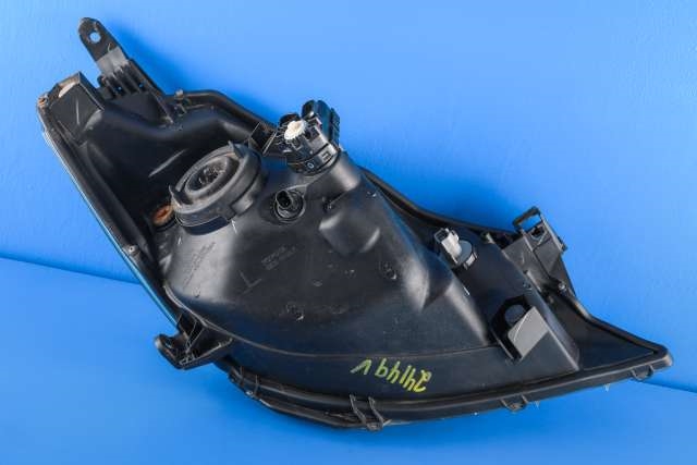 Frontlykt venstre halogen til Toyota Yaris 2012-2014 (Type III, Fase 1)  