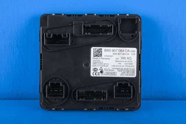 Styreenhet comfort (BCM) til Audi A4 2015-2019 (Type V, Fase 1) (B9) (B9) (VAG|8W0 907 064 DA|)