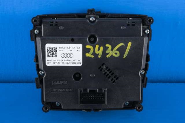 Bilstereo navigasjon betjeningspanel til Audi A4 2015-2019 (Type V, Fase 1) (B9) (B9) (VAG|8W0 919 614 N|)
