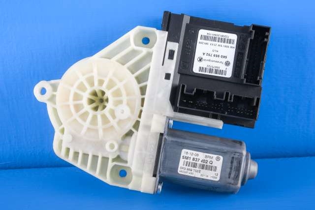 Ruteheis, kun motor, høyre foran til VW Golf, Plus/Cross, 2009-2013 (Fase 2) (VAG|5M1 837 402 Q)